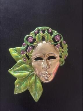 Vintage Brooch Mardi Gras Style Masque Pin Colorful Enamel/Metal